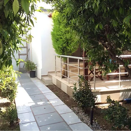 Case de vacanță Bitez Lovely Small House With A Balcony And Garden Bodrum