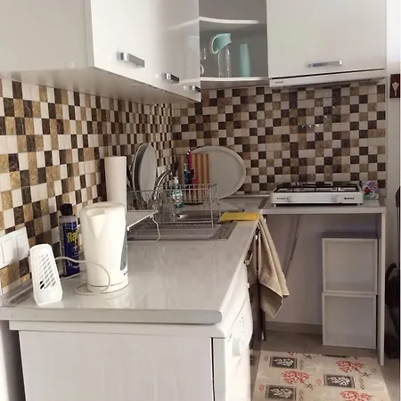 Bitez Lovely Small House With A Balcony And Garden Bodrum